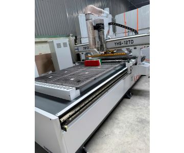 Máy CNC ATC 12 dao thay tự động